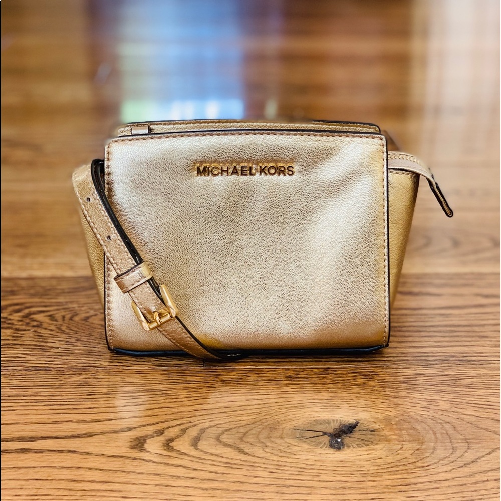 MICHAEL KORS MICHAEL Selma Mini Messenger Bag